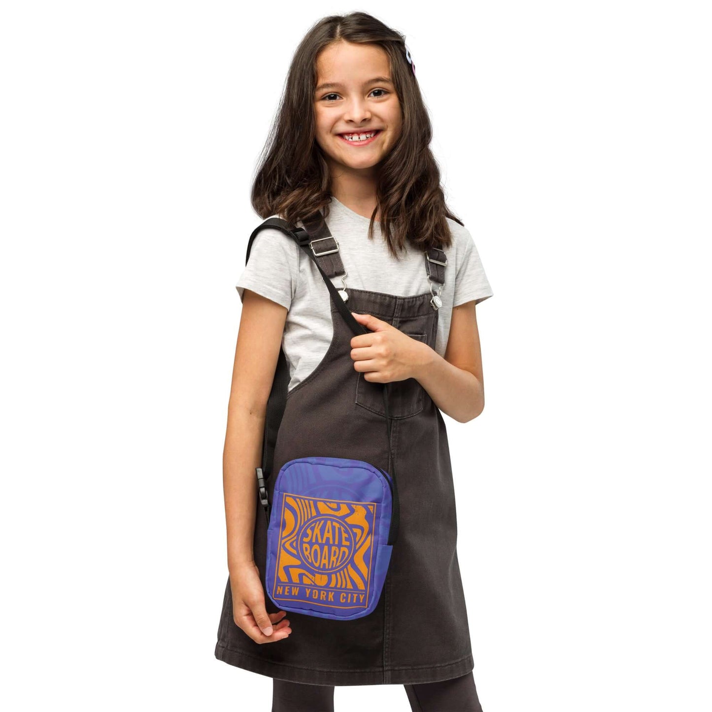 A cool perfect companion for everyday use, this trendy crossbody has fun colors, a great addition to any outfit.