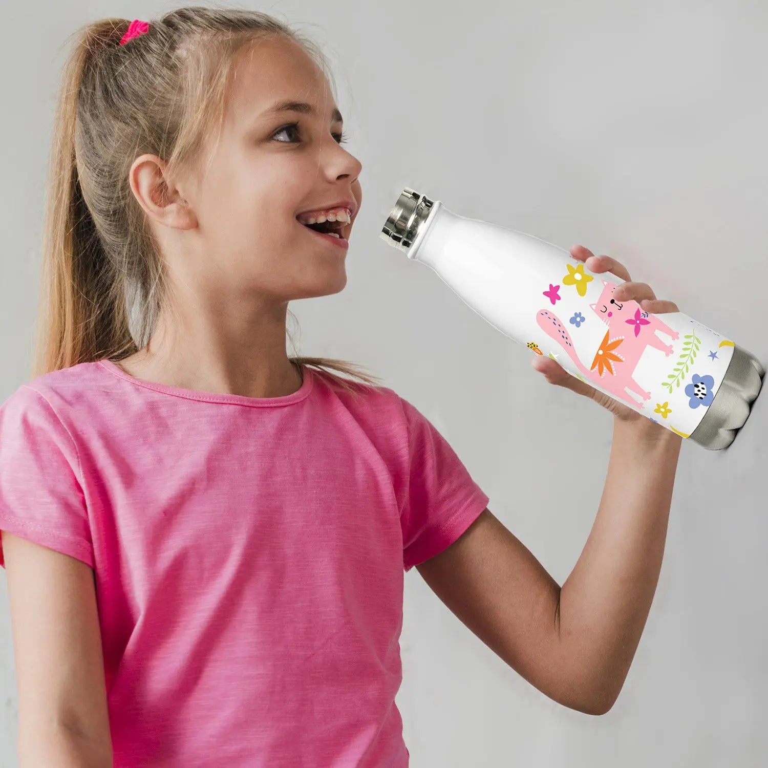 Stay cool and sip in style with this fun kitty water bottle! Grab yours today before the kitties run away! SHOP Now at The Wishful Fish KIDS