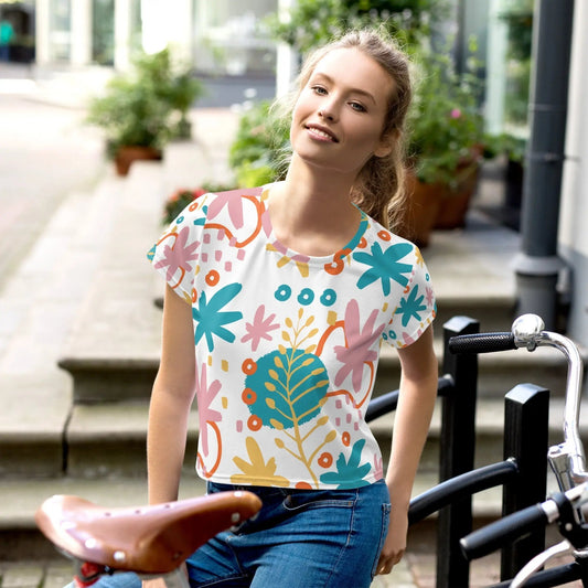 Elevate your wardrobe with our BOTANICAL Print Cropped Tee! SHOP Now at The Wishful Fish KIDS